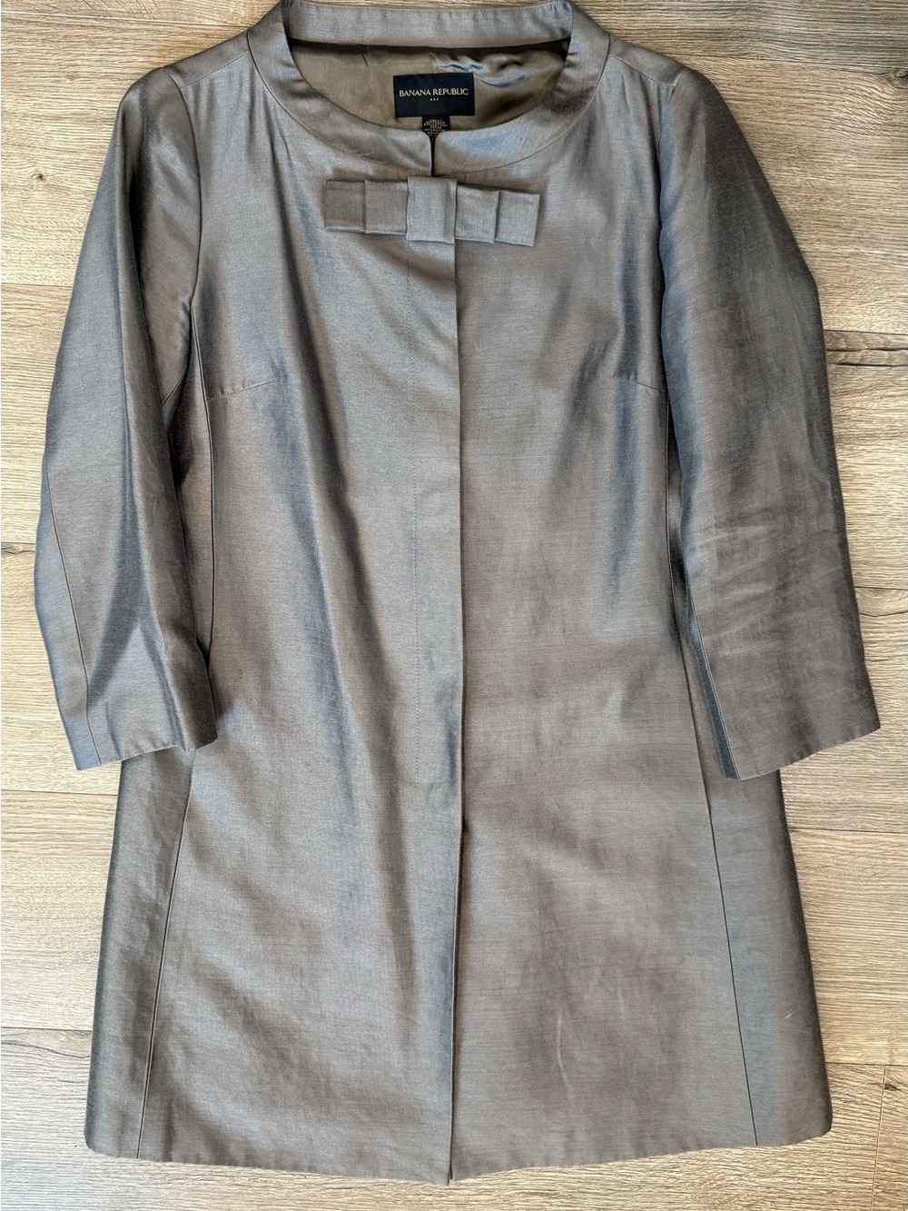 Banana Republic Women’s Medium Silver Bow-Accent Boat Neck Coat